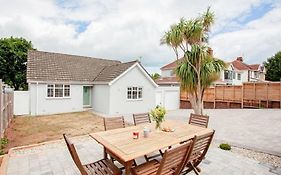 Honeybrook - Cosey Detached Home, Modern, Spacious